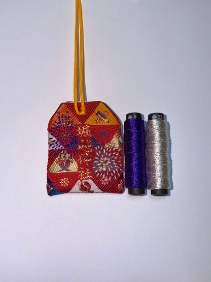 【DANIELA MARIBELコラボ夏祭り限定刺繍お守り】花火柄